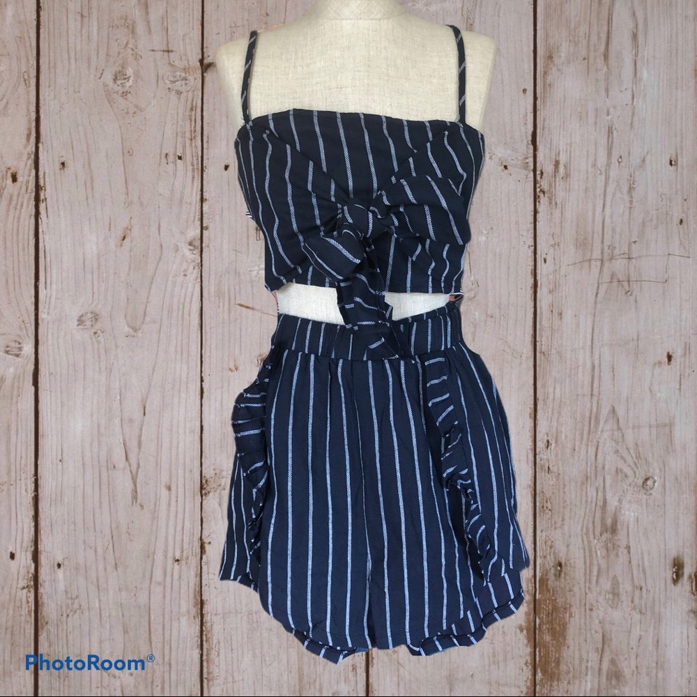 Navy striped Matching Set size L EUC